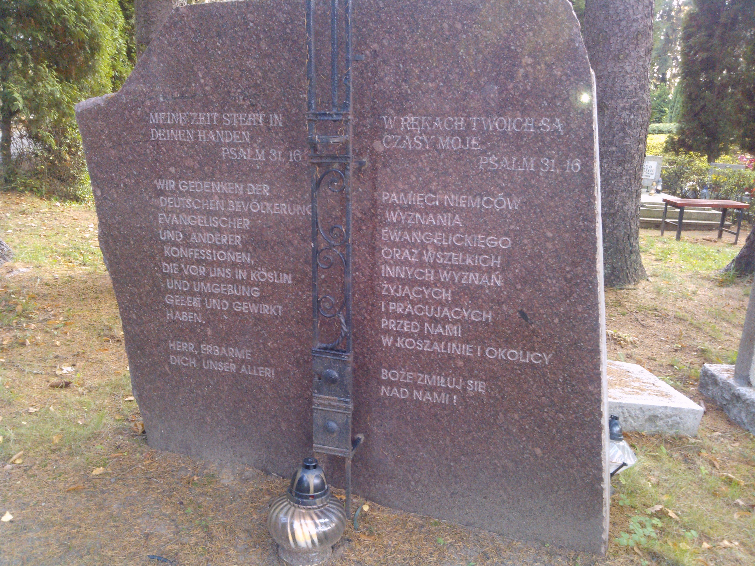 Cmentarz w Koszalinie.